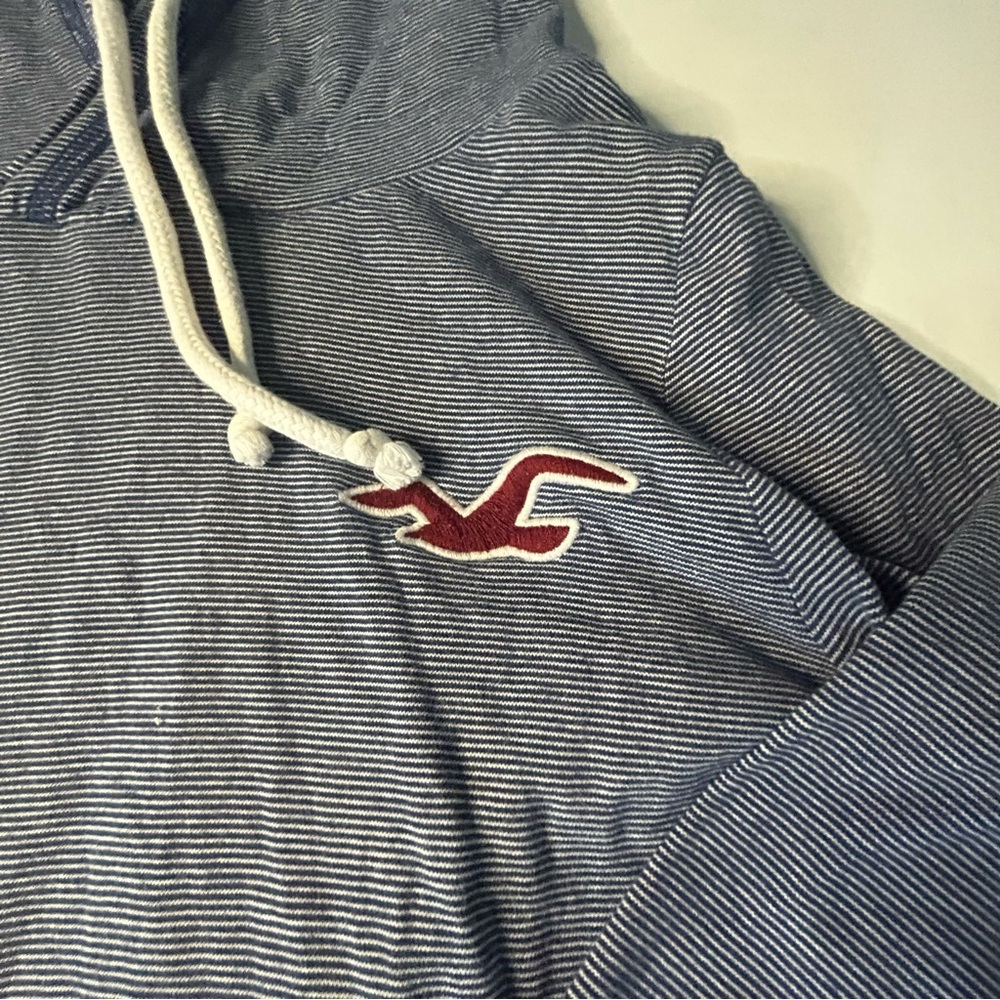 Hollister Charcoal Hoodie with Logo - Picture 3 of 4